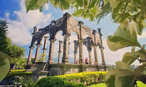 Spot foto di objek wisata Taman Ujung